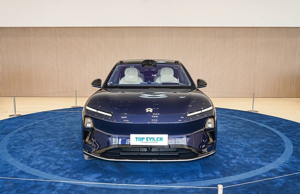 imgi_3_1_3(11) 2026 NIO ET9– China Export Vehicle | China EV for Canada - Image 1