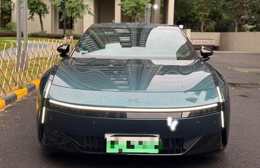 imgi_6_Xpeng p7 4 XPeng P7 2026 750 AWD High Performance Ultra– Ready for Export From China | Chinese Car Direct Price Canada - Image 1