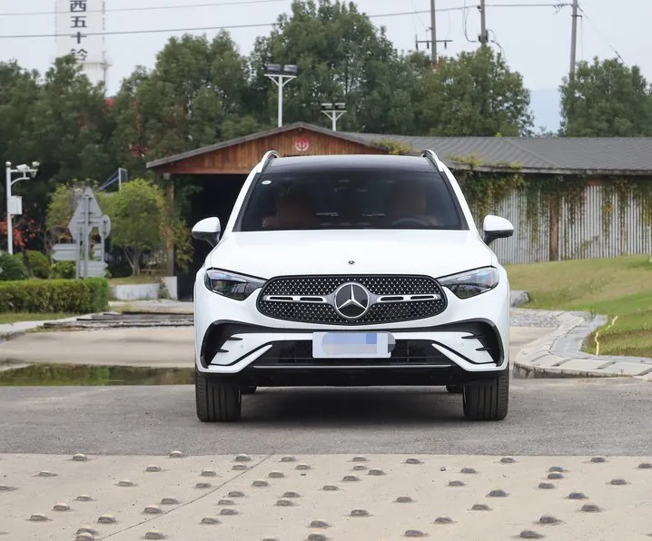 imgi_87_2024-Mercedes-Benz-Glc-Hybrid-SUV-Eco-Friendly-New-Energy-Vehicle 2026 Mercedes Benz Glc Hybrid SUV - Eco-Friendly Vehicle– Wholesale Price From China | Direct China Vehicle Sourcing - Image 1