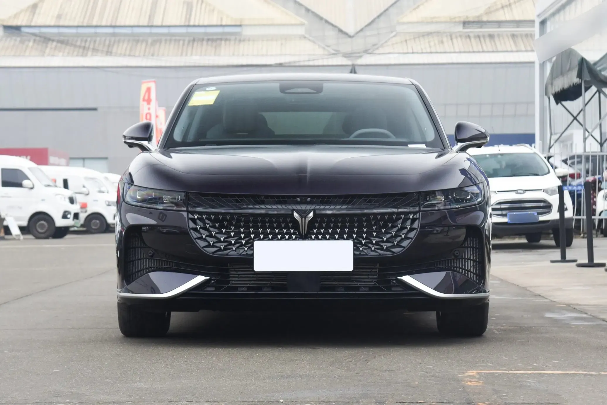imgi_88_Elevate-Your-Drive-with-Voyah-Passion-Phev-New-Car Voyah Passion Phev New Car– In Stock in China | Electric Car From China Canada - Image 1